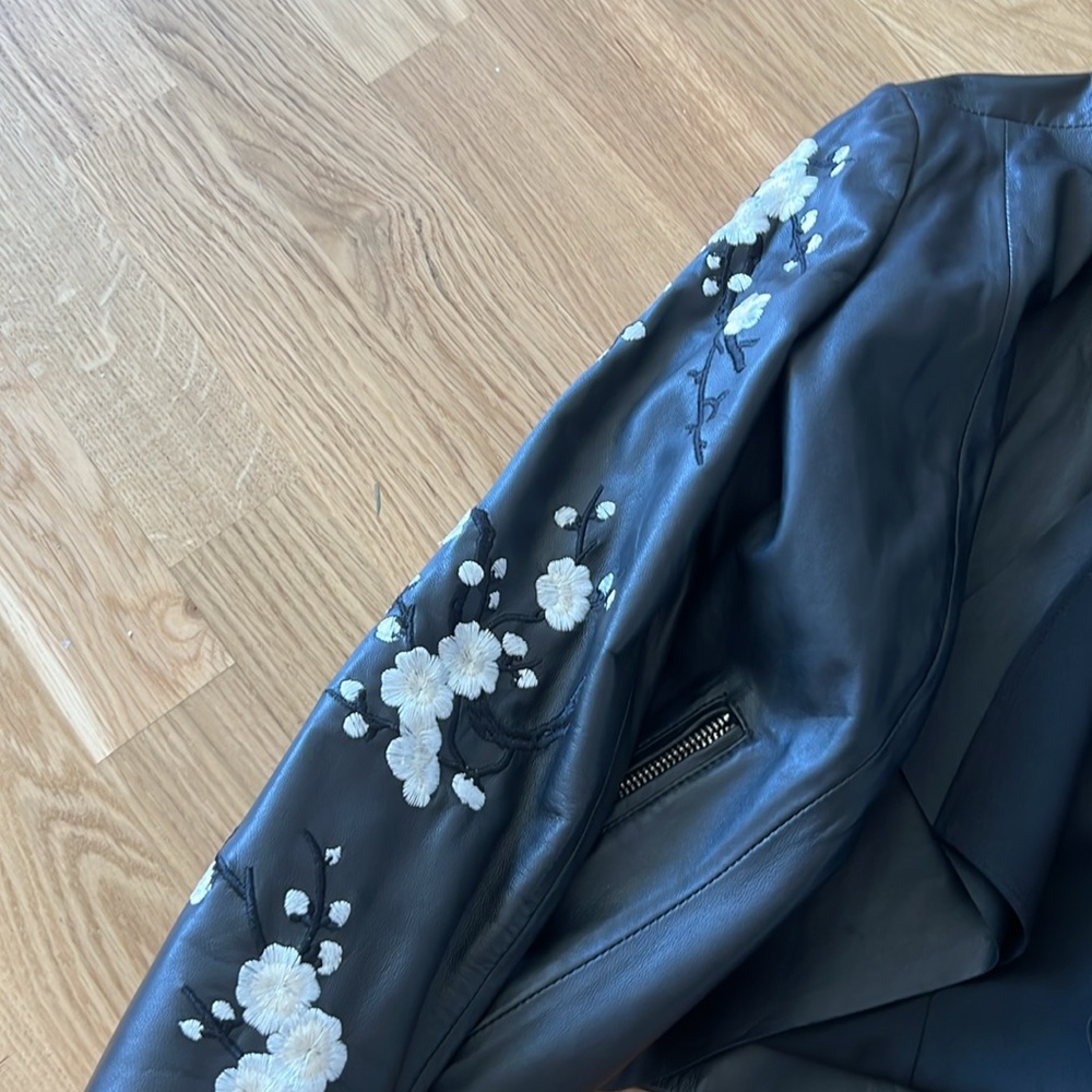 NWT Lamarque floral embroidered Zura Cascade vegan leather jacket - Picture 8 of 15